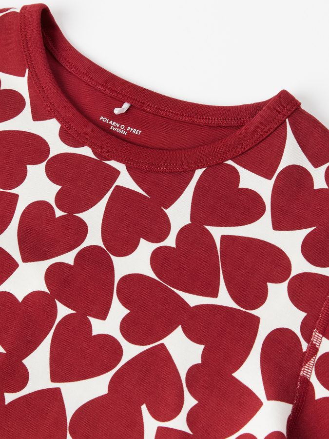Todelt pyjamas med hjerter voksen