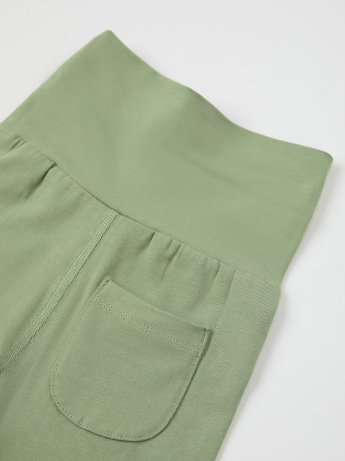 Bukse med nedbrettbare vrangborder Bukse med nedbrettbare vrangborder