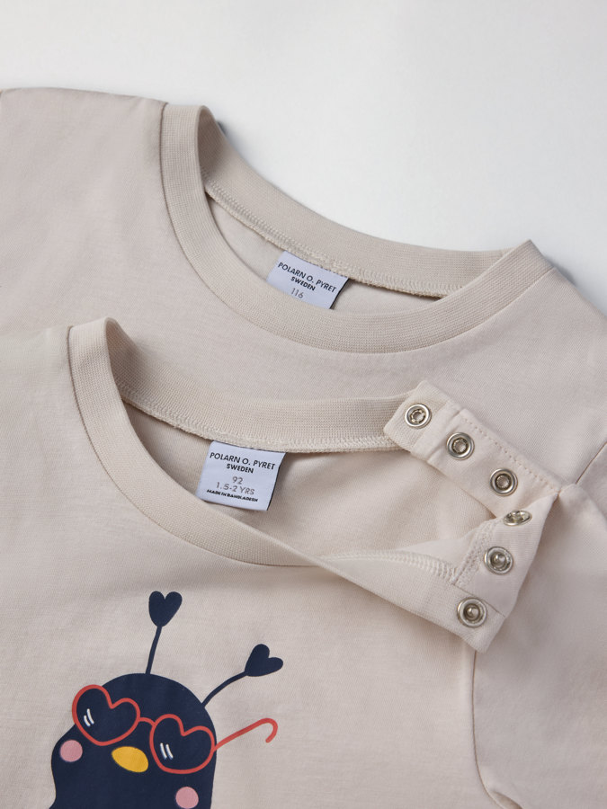 T-skjorte med trykk T-skjorte med trykk