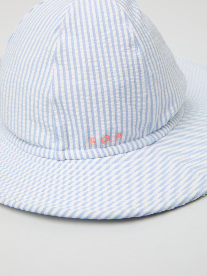 UV-solhatt stripet