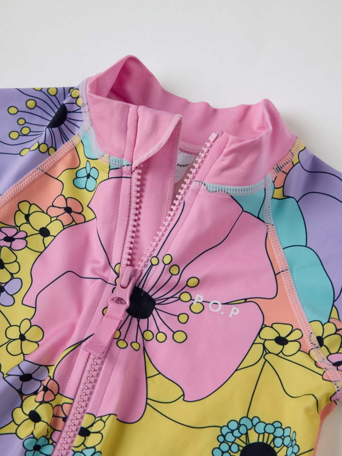Kortermet UV-dress blomstret