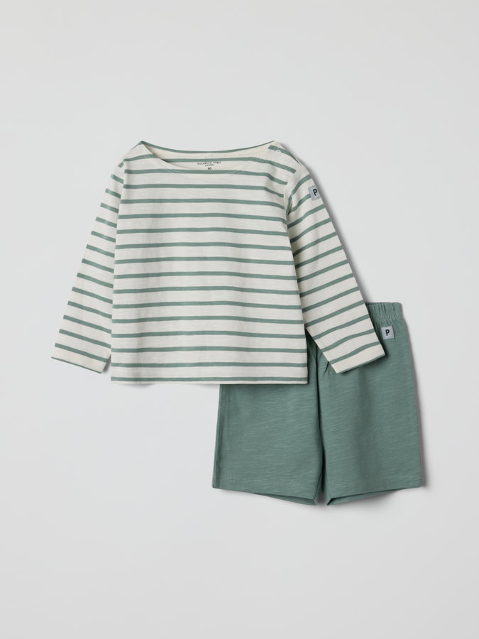 Sett med genser og shorts stripet