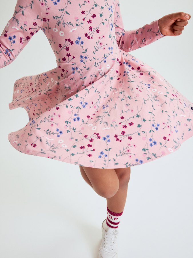 Snurrekjole blomstret Snurrekjole blomstret