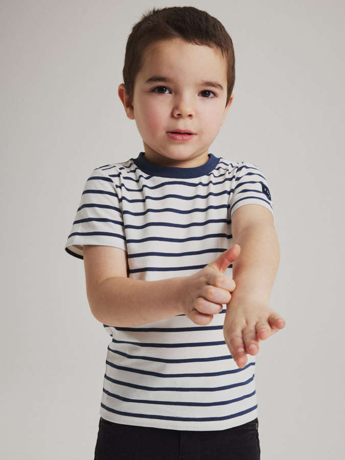 Stripete T-skjorte Stripete T-skjorte