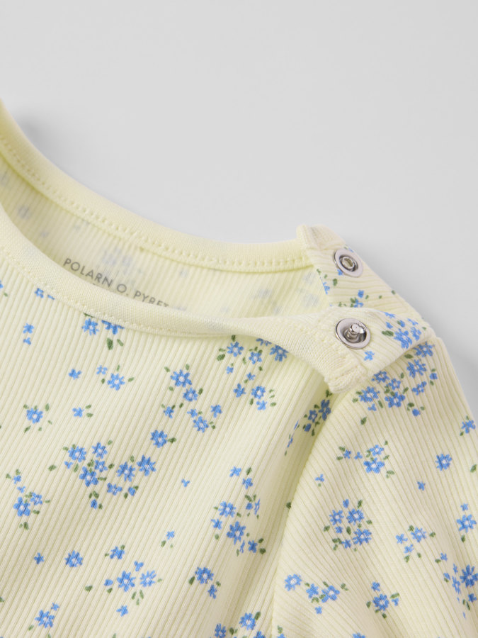 Kjole blomstrete baby Kjole blomstrete baby