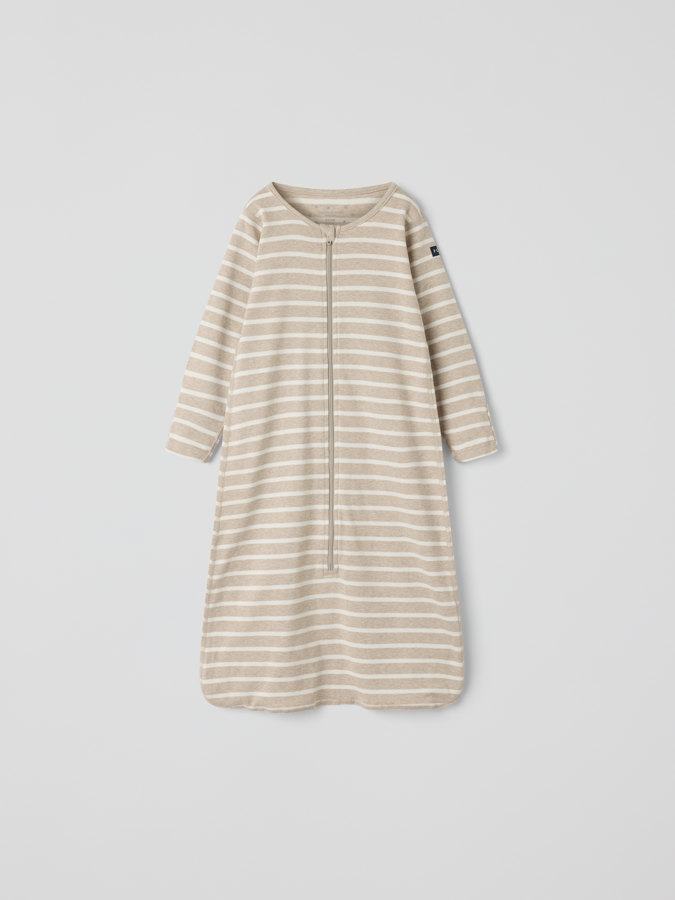 Sovepose stripet Sovepose stripet