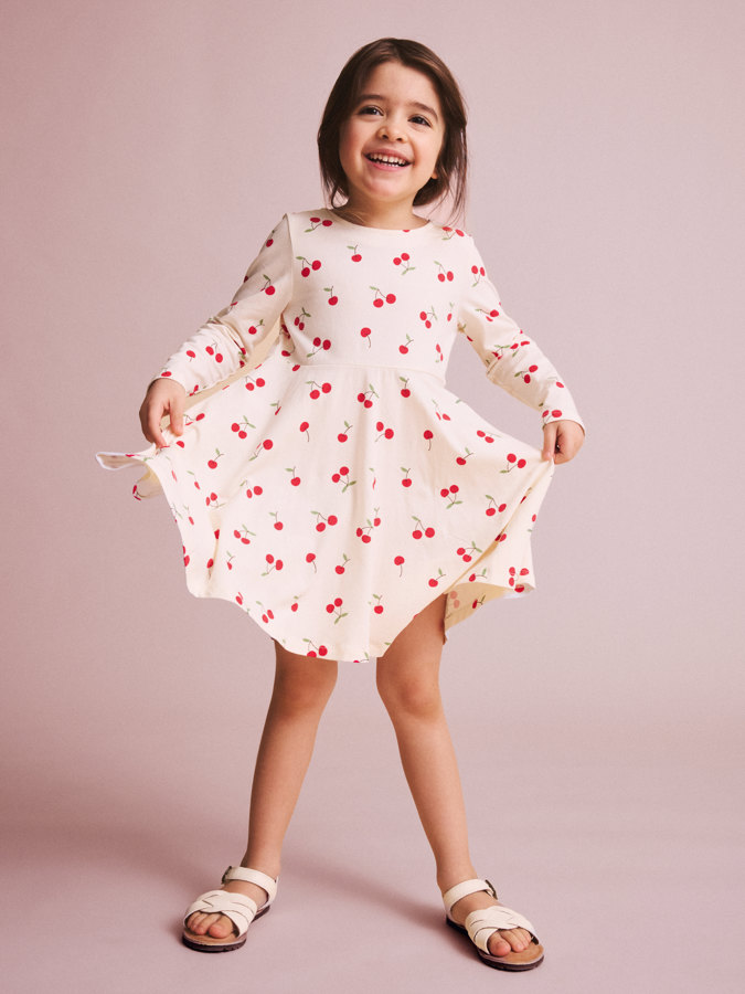 Langermet snurrekjole kirsebær Langermet snurrekjole kirsebær