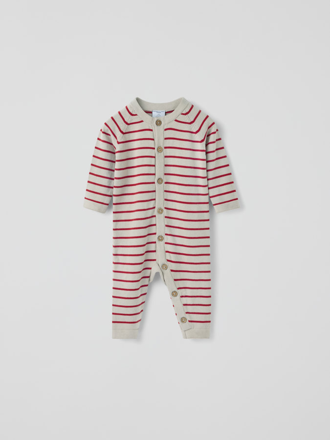 Strikket dresser baby stripet Strikket dresser baby stripet