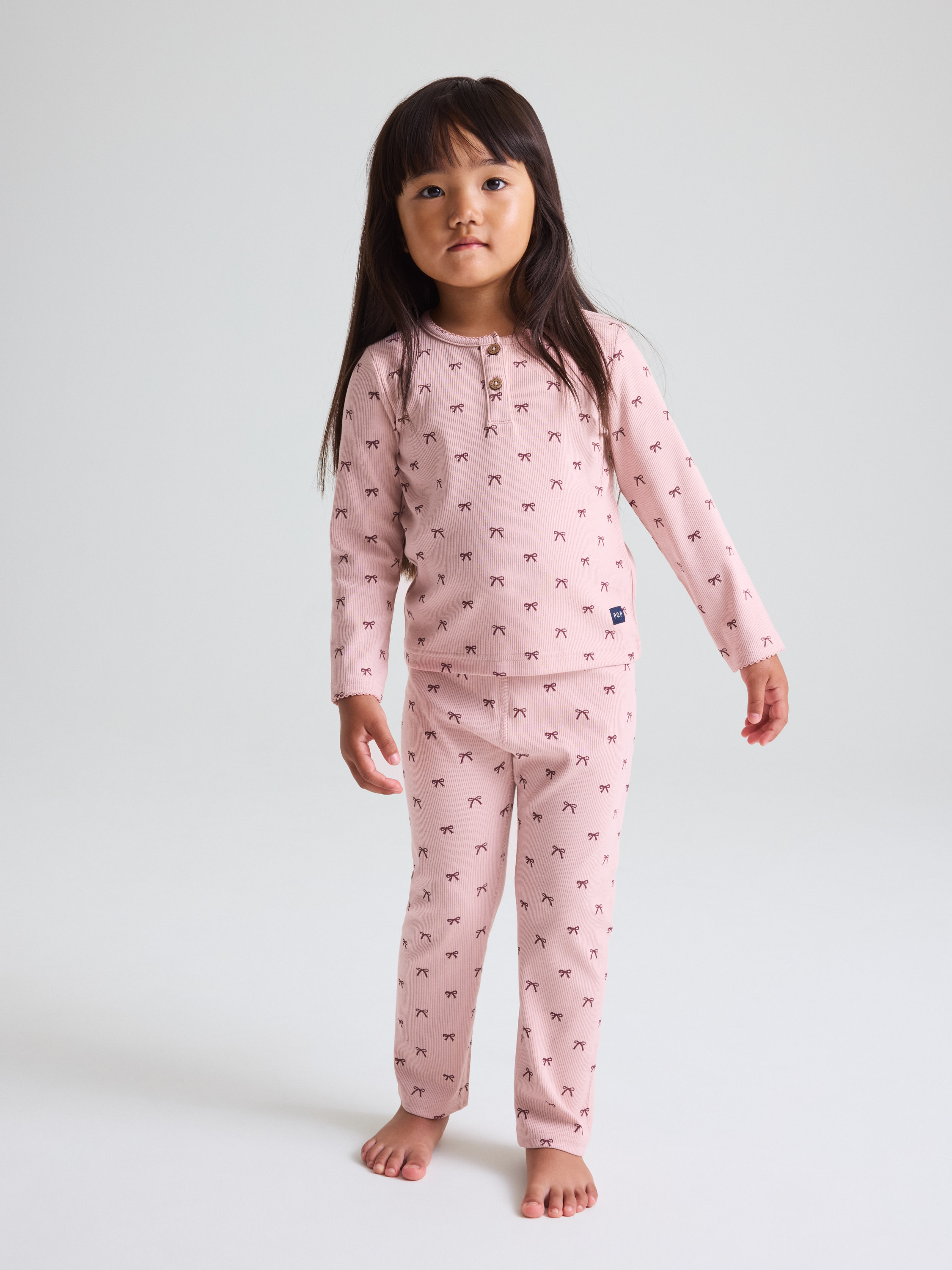 Ribbet pyjamasett sløyfer