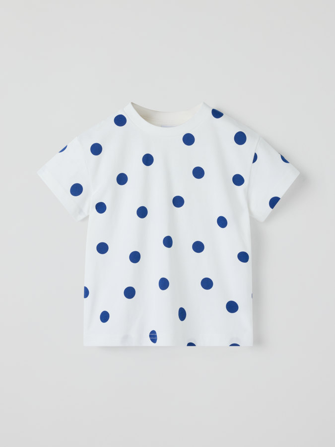 T-skjorte prikkete T-skjorte prikkete